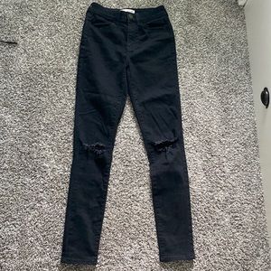 Black ripped kohls skinny jeans